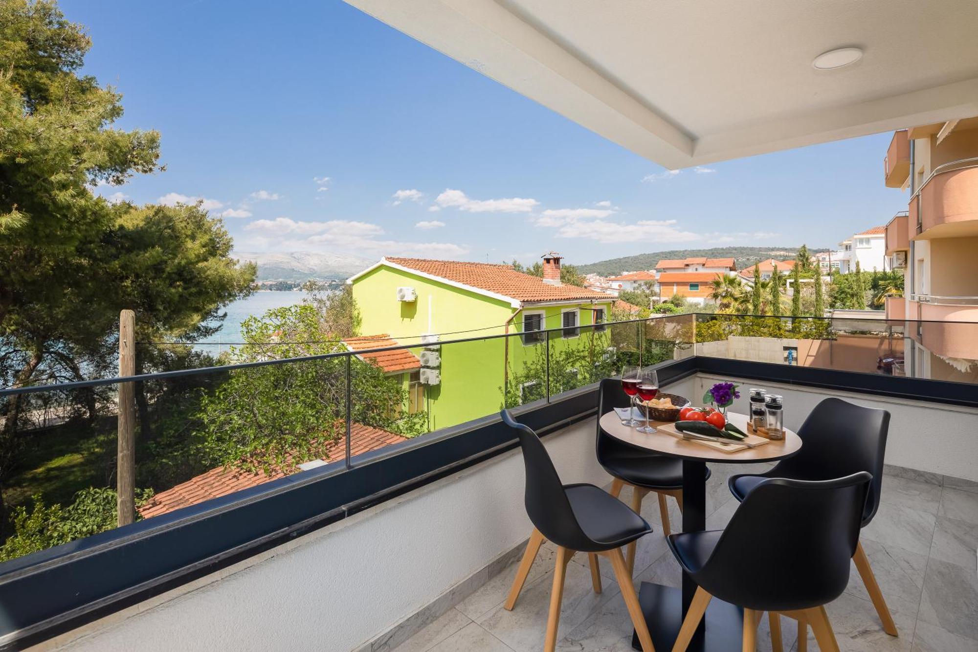 Beach Villa Valentina Trogir Rom bilde