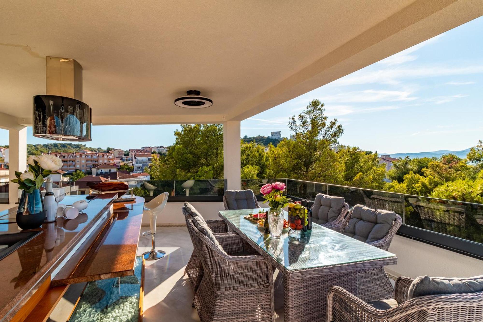 Beach Villa Valentina Trogir Rom bilde